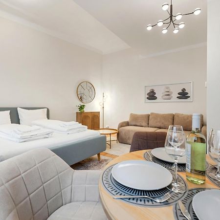 Cozy City Apartment - 15 Min To City-Centre - Contactless 24H Check-In فيينا المظهر الخارجي الصورة