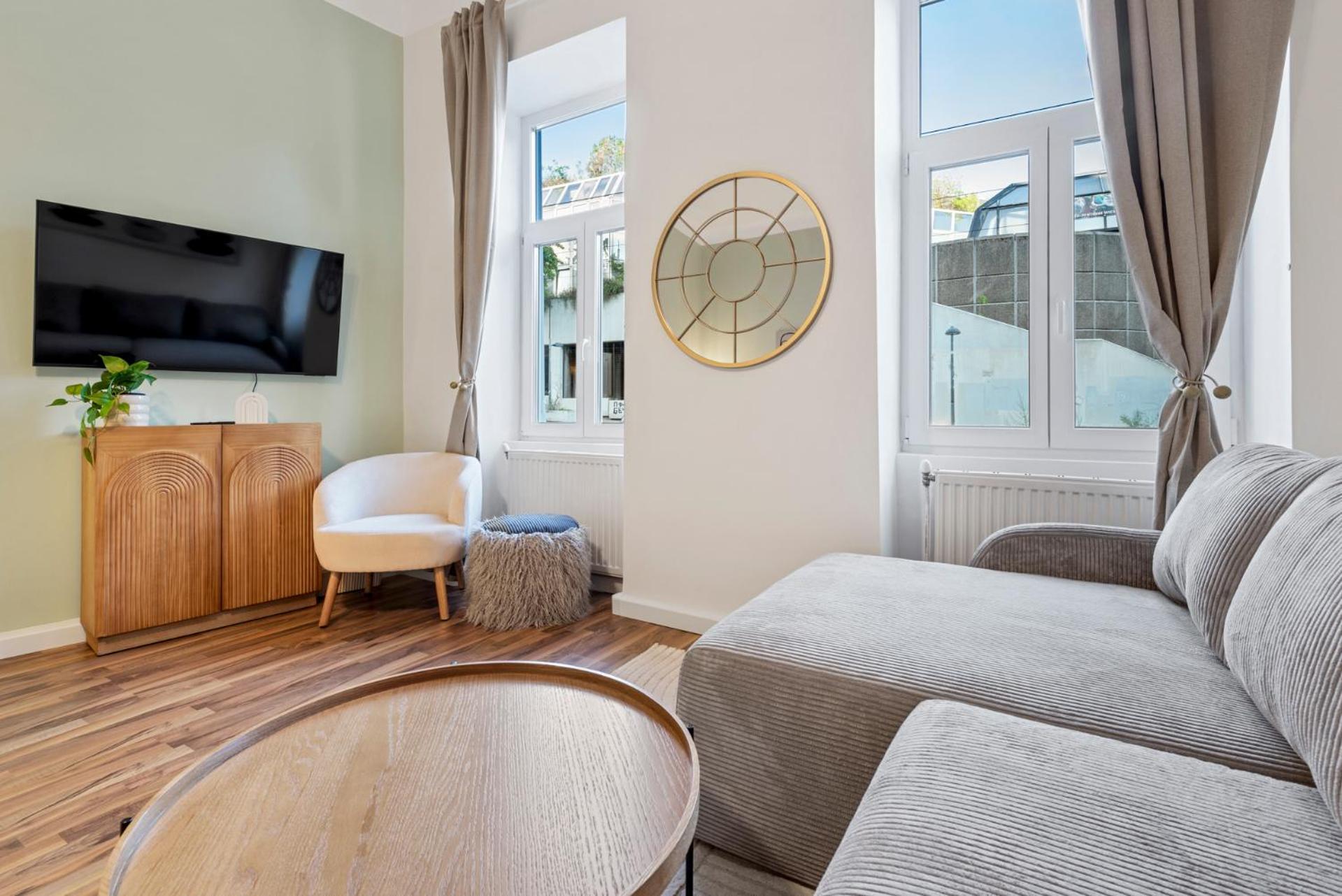 Cozy City Apartment - 15 Min To City-Centre - Contactless 24H Check-In فيينا المظهر الخارجي الصورة