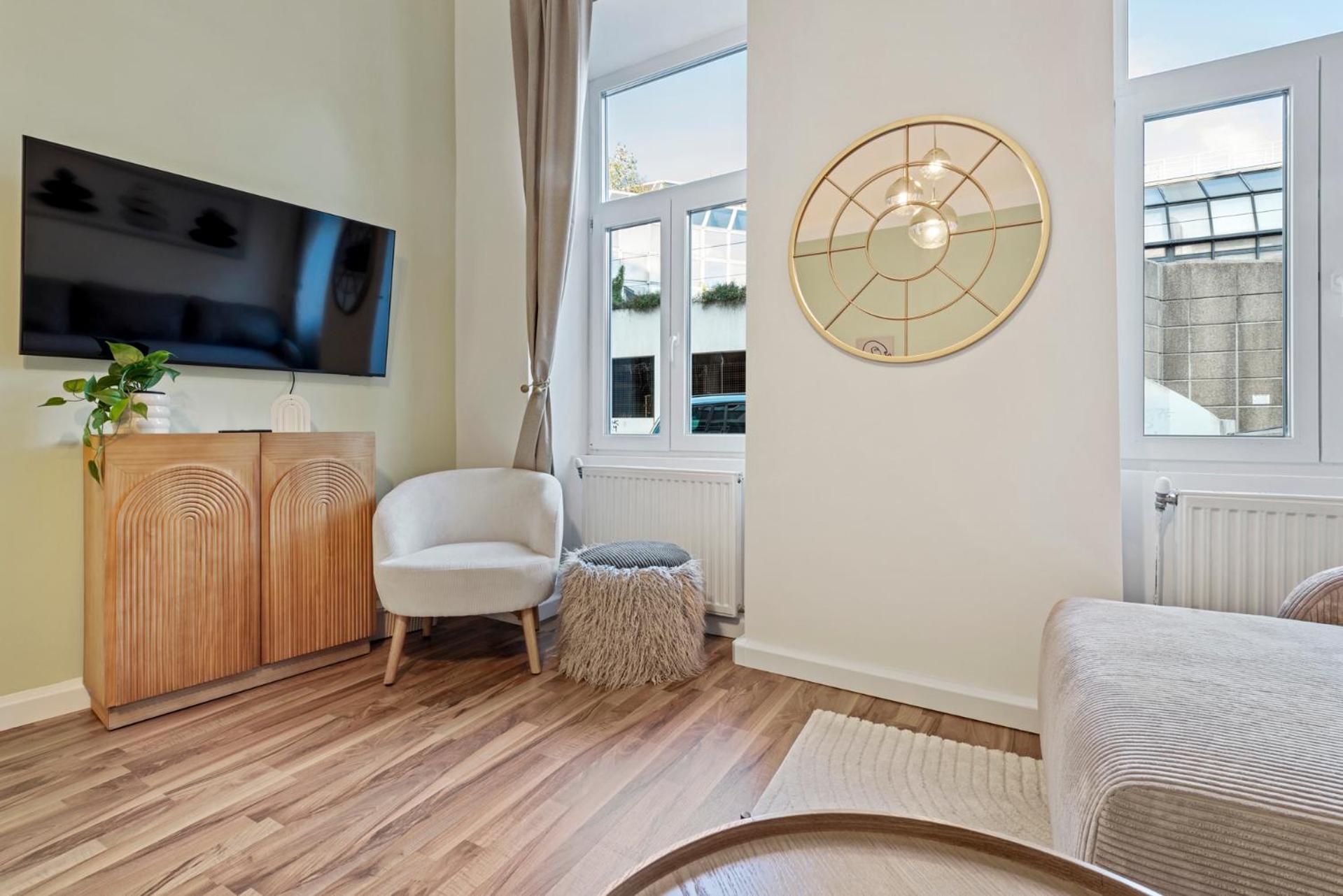 Cozy City Apartment - 15 Min To City-Centre - Contactless 24H Check-In فيينا المظهر الخارجي الصورة